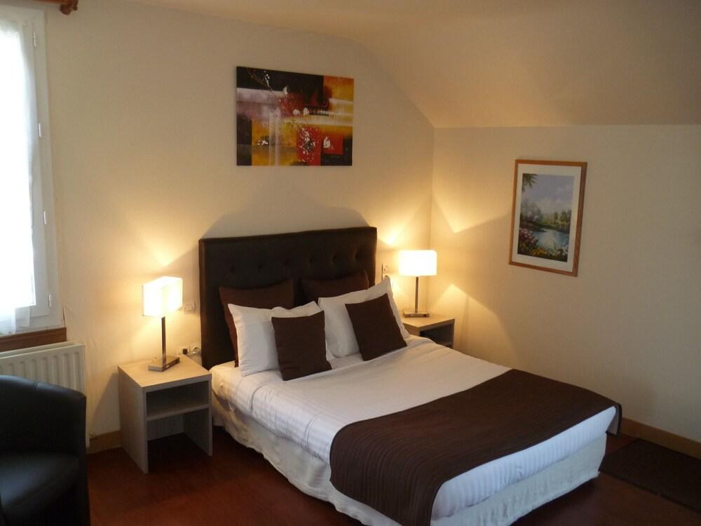 The Originals Boutique, Hotel Clos Sainte Marie, Nevers Exteriér fotografie