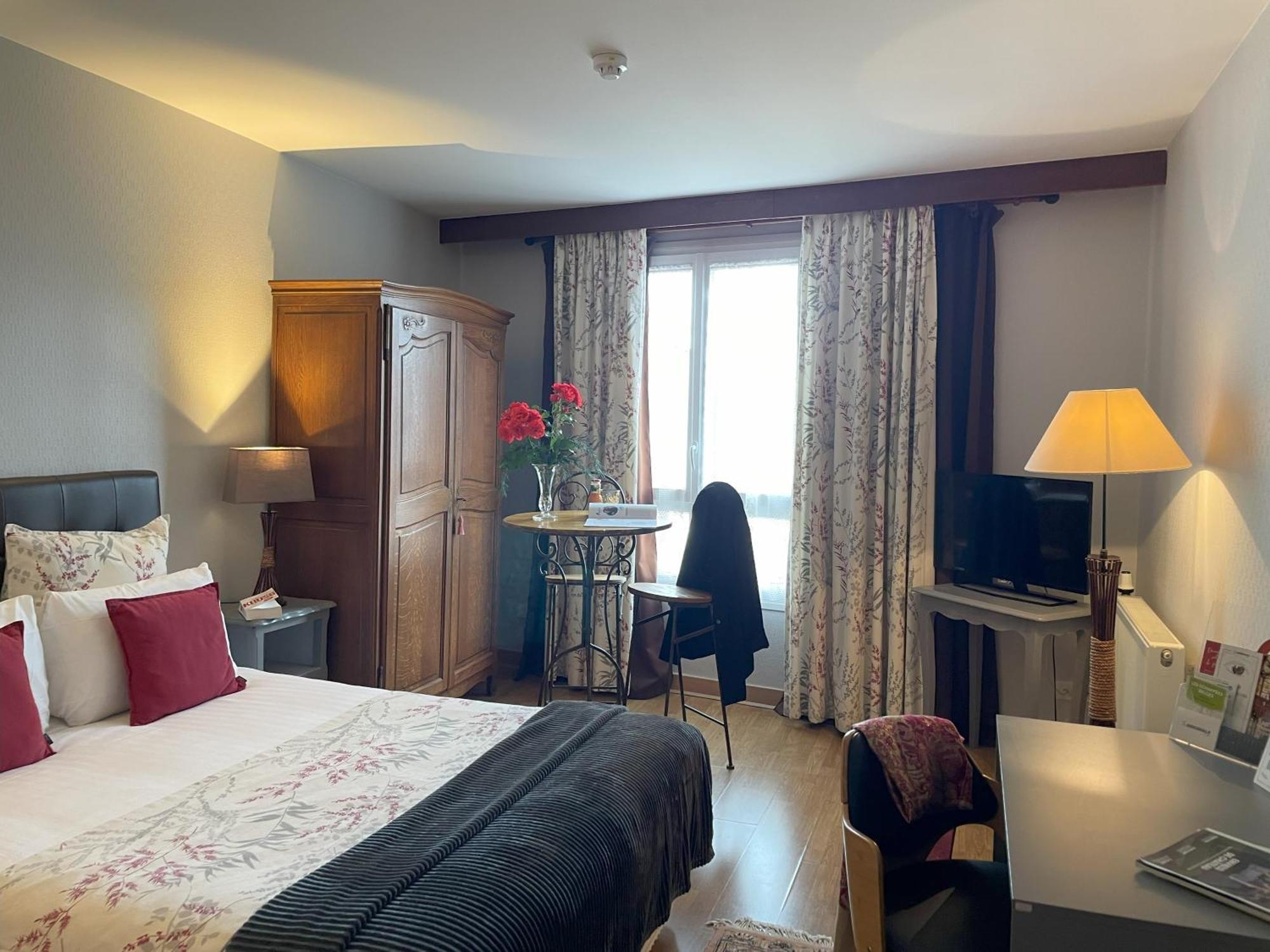 The Originals Boutique, Hotel Clos Sainte Marie, Nevers Exteriér fotografie
