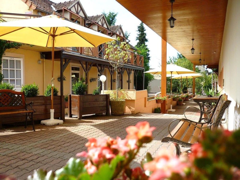 The Originals Boutique, Hotel Clos Sainte Marie, Nevers Exteriér fotografie
